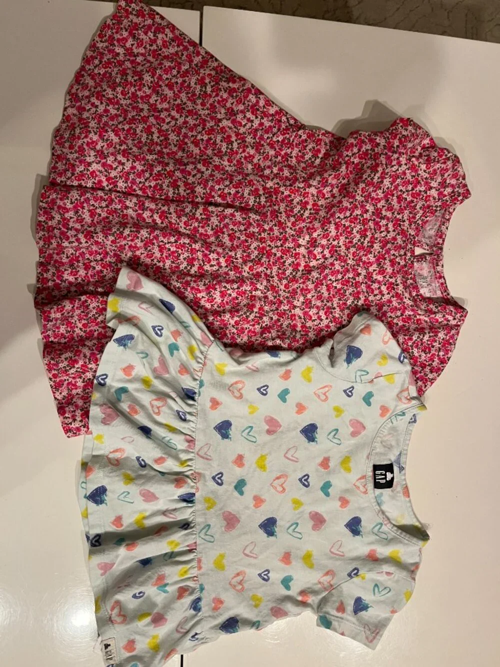 Gap Girls Clothing Bundle 2T Floral Dress and Heart Top